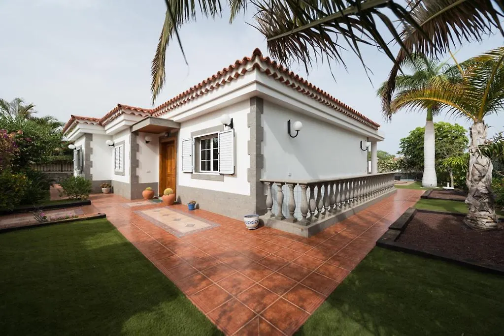 Villa Cosmos Chalet Con Gran Piscina Y Jardin Privado Maspalomas   Maspalomas (Gran Canaria)